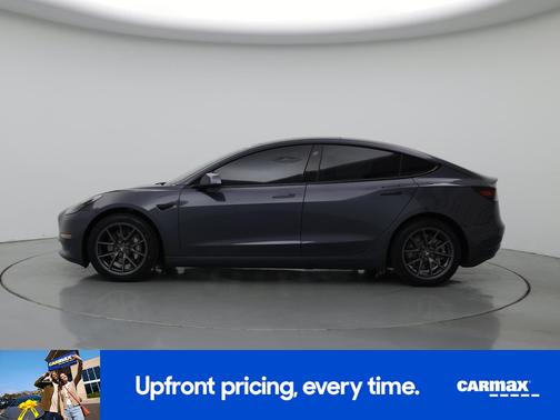 Gray 2022 Tesla Model 3 Long Range