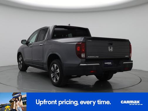 Gray 2017 Honda Ridgeline RTL-E