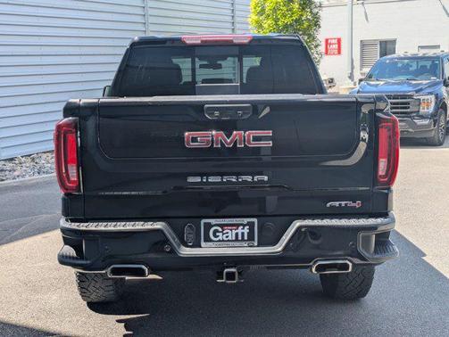 Onyx Black 2022 GMC Sierra 1500 AT4