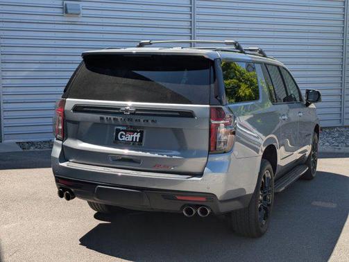 Sterling Gray Metallic 2023 Chevrolet Suburban RST