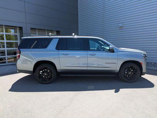 Sterling Gray Metallic 2023 Chevrolet Suburban RST