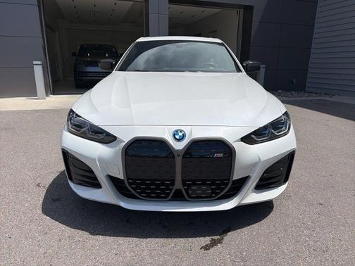Mineral White Metallic 2023 BMW i4 Gran Coupe M50