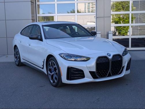 Mineral White Metallic 2023 BMW i4 Gran Coupe M50