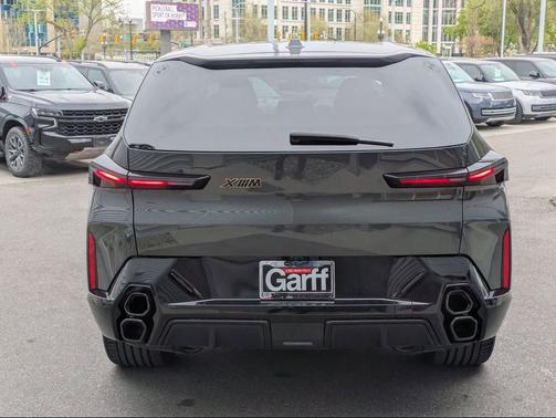 Dravit Grey Metallic 2025 BMW XM Base