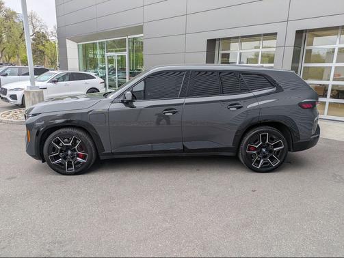 Dravit Grey Metallic 2025 BMW XM Base