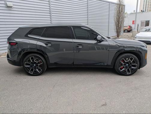 Dravit Grey Metallic 2025 BMW XM Base