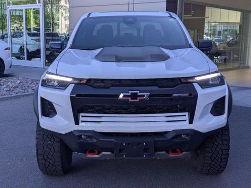 Summit White 2024 Chevrolet Colorado ZR2