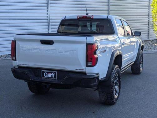 Summit White 2024 Chevrolet Colorado ZR2