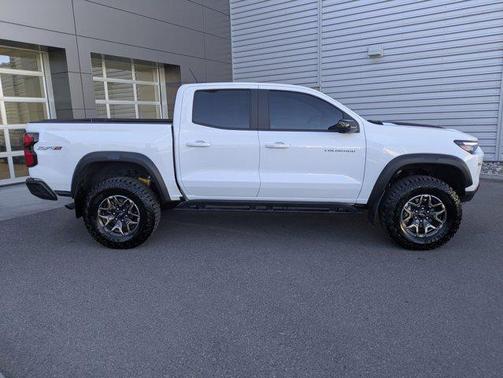 Summit White 2024 Chevrolet Colorado ZR2