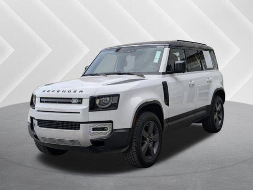 Fuji White 2025 Land Rover Defender 110 P300