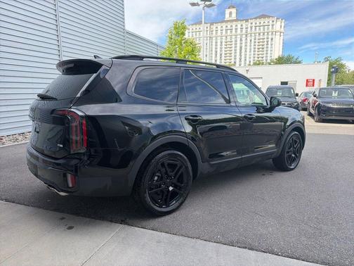 Ebony Black 2025 Kia Telluride SX Prestige X-Line