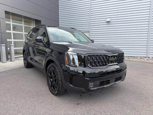 Ebony Black 2025 Kia Telluride SX Prestige X-Line