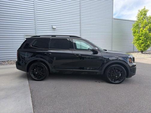 Ebony Black 2025 Kia Telluride SX Prestige X-Line