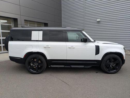 Fuji White 2025 Land Rover Defender 130 P400 X-Dynamic SE