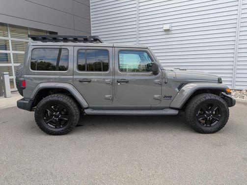 Sting-Gray Clearcoat 2019 Jeep Wrangler Unlimited Sahara
