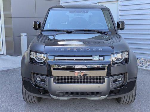 Carpathian Grey Premium Metallic 2024 Land Rover Defender 110 P525 Carpathian Edition