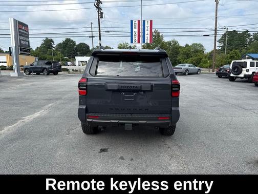 2025 Toyota 4Runner TRD Off Road