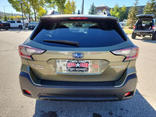 2025 Subaru Outback Premium