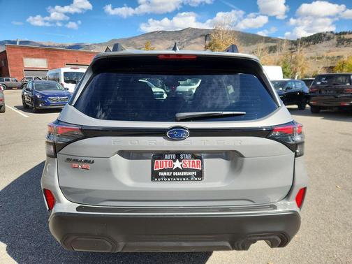 2025 Subaru Forester Premium