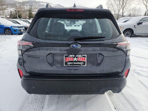 2025 Subaru Forester Base