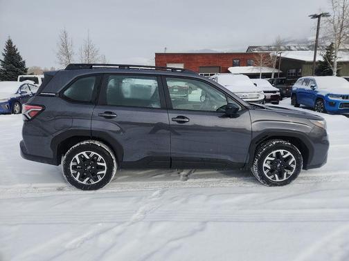2025 Subaru Forester Base