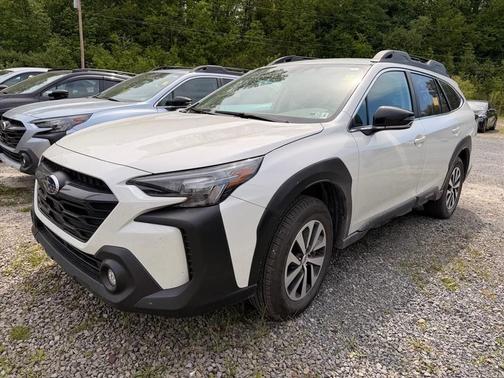 Crystal White Pearl 2025 Subaru Outback Premium
