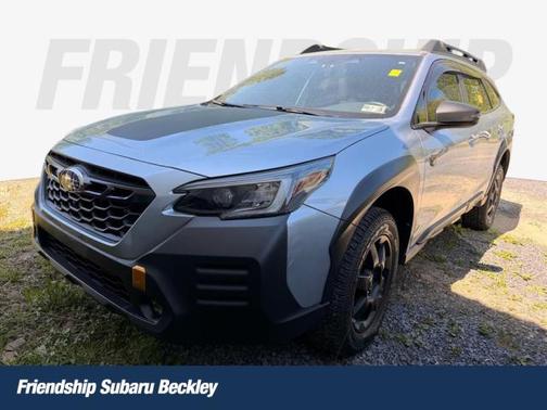 Ice Silver Metallic 2023 Subaru Outback WILDERNESS