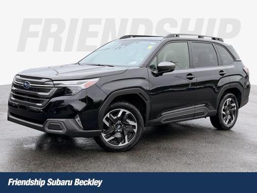 Crystal Black Silica 2025 Subaru Forester Limited