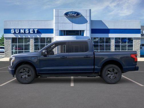 2025 Ford F-150 Lightning LARIAT