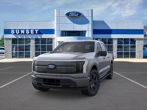 2025 Ford F-150 Lightning Flash