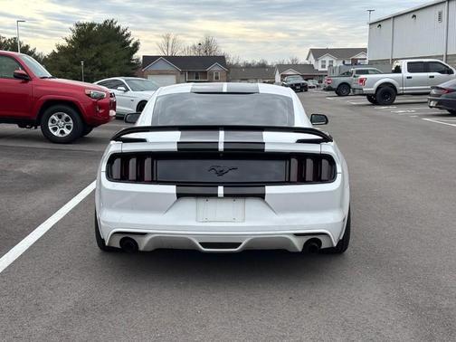2017 Ford Mustang EcoBoost