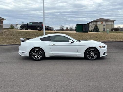 2017 Ford Mustang EcoBoost