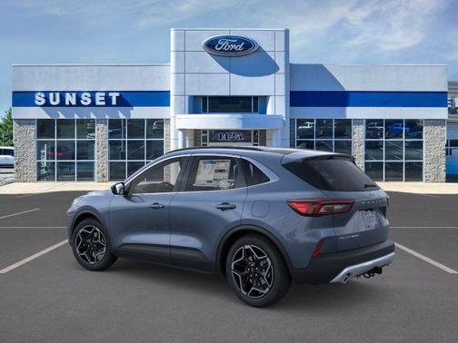 2026 Ford Escape Platinum