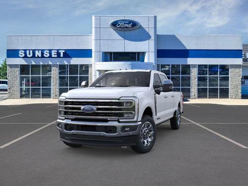Star White Metallic Tri-Coat 2025 Ford F-350 King Ranch