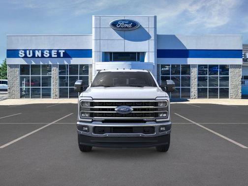 Star White Metallic Tri-Coat 2025 Ford F-350 King Ranch
