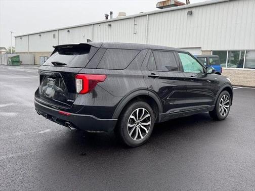 2022 Ford Explorer ST-Line