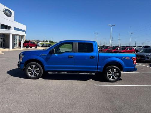 Velocity Blue Metallic 2020 Ford F-150 XL