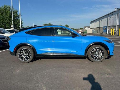 2022 Ford Mustang Mach-E Premium