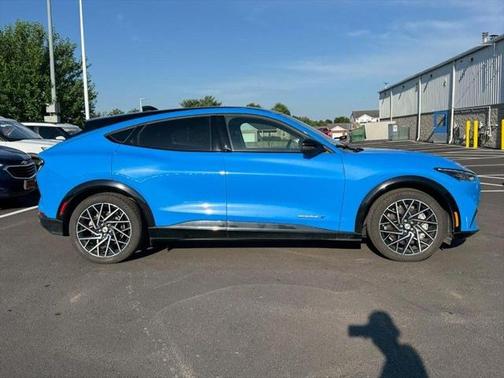 2022 Ford Mustang Mach-E Premium