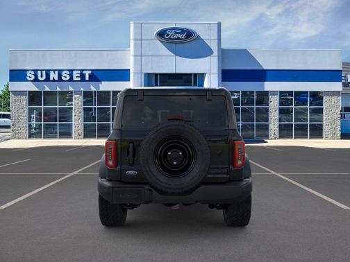 Shadow Black 2026 Ford Bronco Outer Banks