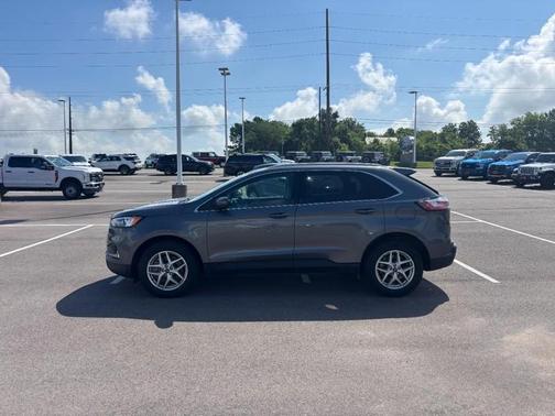 Carbonized Gray Metallic 2024 Ford Edge SEL