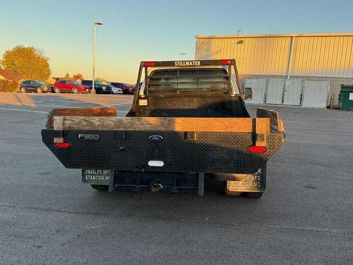 2001 Ford F-350 XL Crew Cab