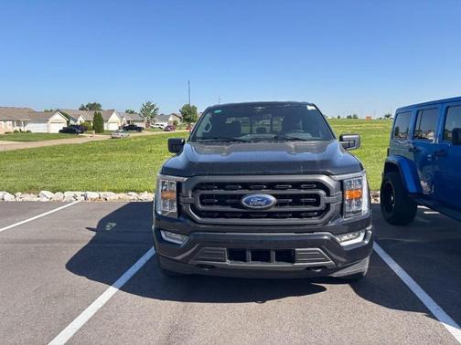 Agate Black Metallic 2023 Ford F-150 XLT