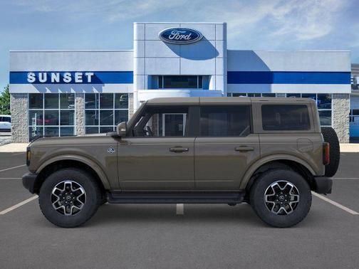 2025 Ford Bronco Outer Banks