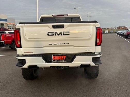 2020 GMC Sierra 1500 SLT