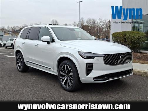 2025 Volvo XC90 B6 Core