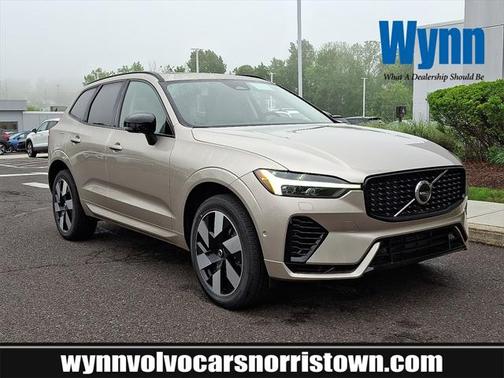 2025 Volvo XC60 Plug-In Hybrid T8 Plus