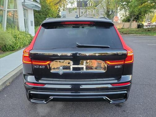 2025 Volvo XC60 B5 Core