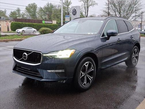 2022 Volvo XC60 Momentum