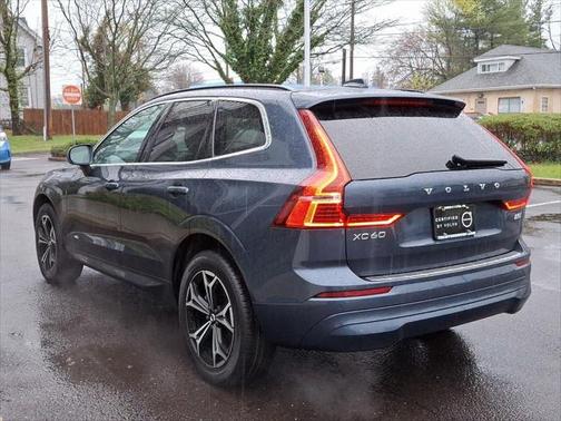 2022 Volvo XC60 Momentum
